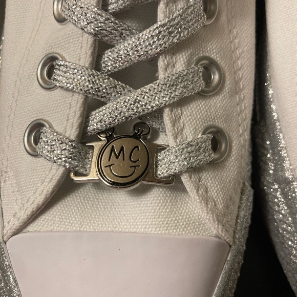 Miley Cyrus x Converse Ox Low Top NWT - Picture 5 of 16